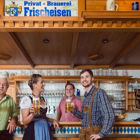 Brauerei Und Gasthof Frischeisen Kelheim Exterior photo