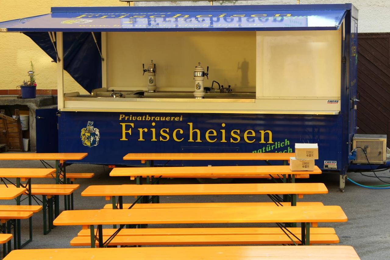 Brauerei Und Gasthof Frischeisen Kelheim Exterior photo
